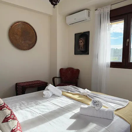 Sunny Private In Sani Beach, 4 Bedroom Villa *