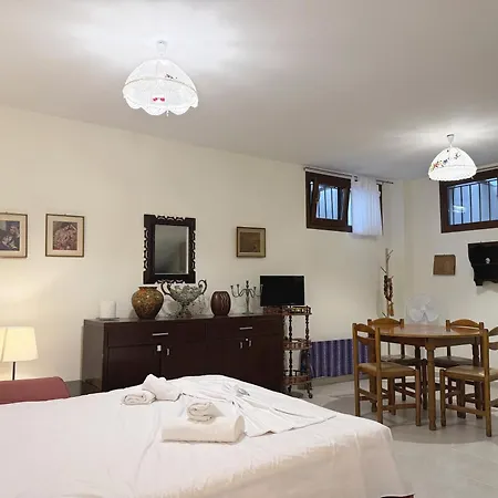 Sunny Private In Sani Beach, 4 Bedroom *