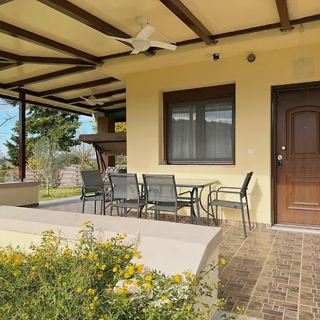 Villa Sunny Private In Sani Beach, 4 Bedroom Filakaí Kassándras