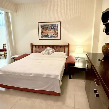 Sunny Private In Sani Beach, 4 Bedroom