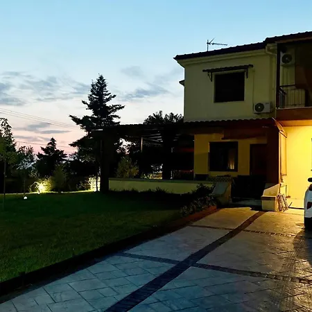 Sunny Private In Sani Beach, 4 Bedroom