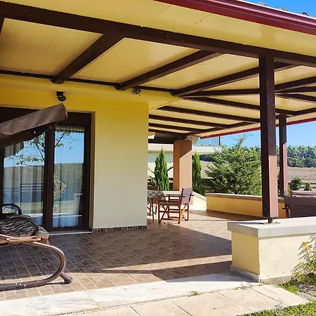 Sunny Private In Sani Beach, 4 Bedroom *