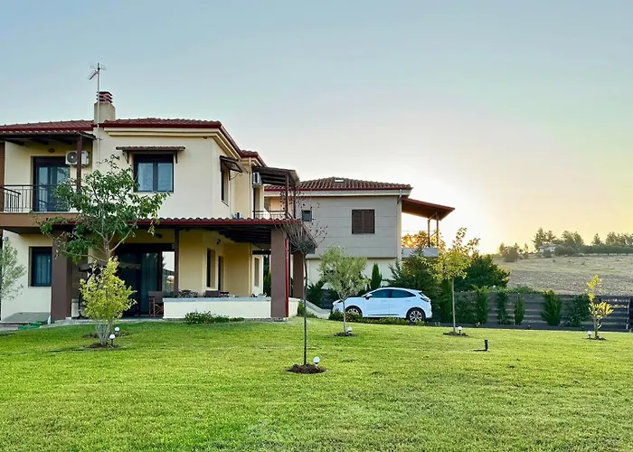 Villa Sunny Private In Sani Beach, 4 Bedroom *