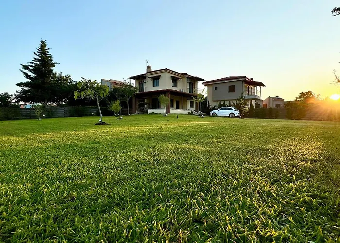 Villa Sunny Private In Sani Beach, 4 Bedroom
