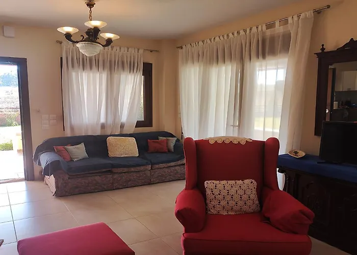 Sunny Private In Sani Beach, 4 Bedroom Villa *