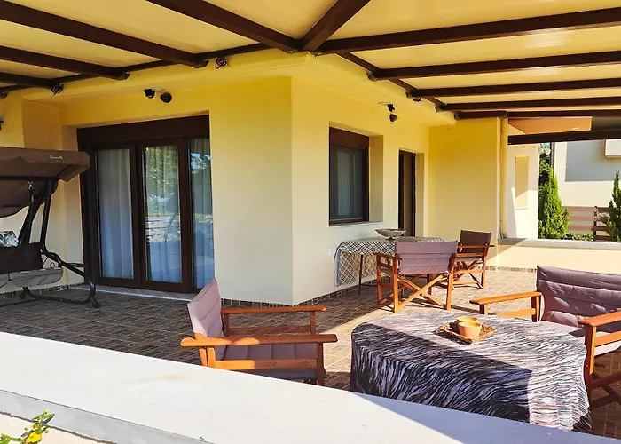 Sunny Private In Sani Beach, 4 Bedroom Villa