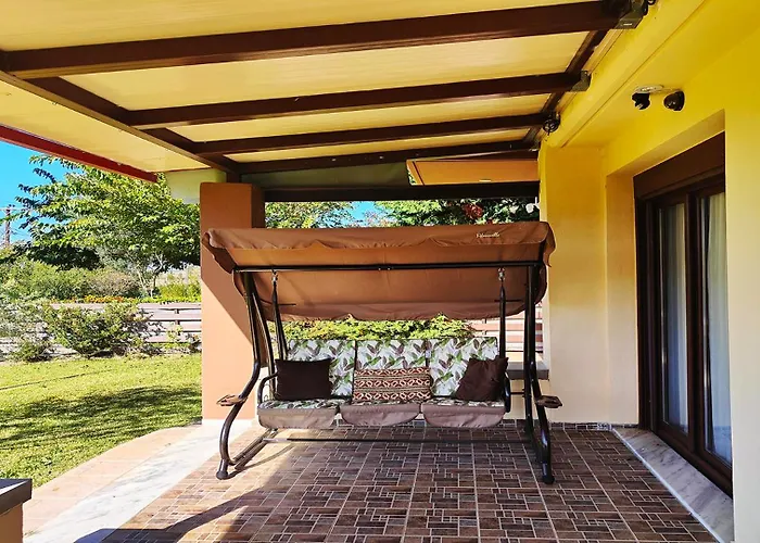 Sunny Private In Sani Beach, 4 Bedroom Villa