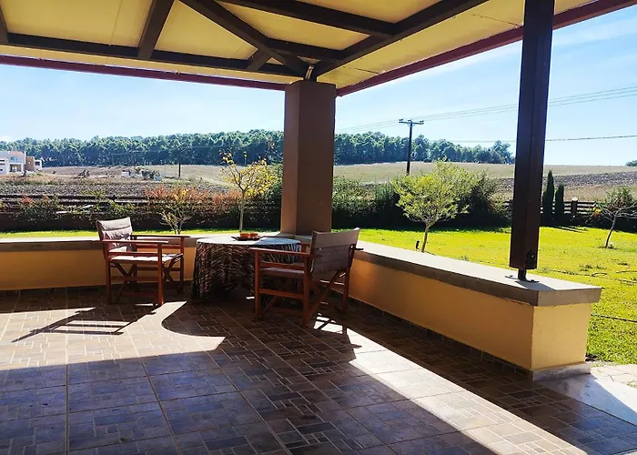Sunny Private In Sani Beach, 4 Bedroom *