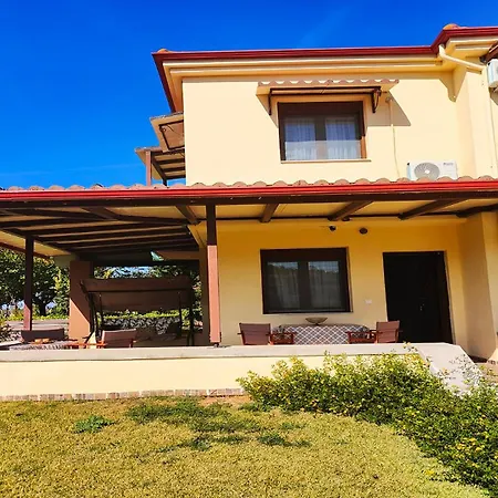 Sunny Private In Sani Beach, 4 Bedroom Villa Filakai Kassandras