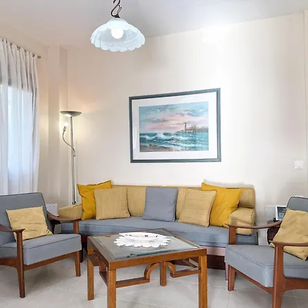 Sunny Private In Sani Beach, 4 Bedroom