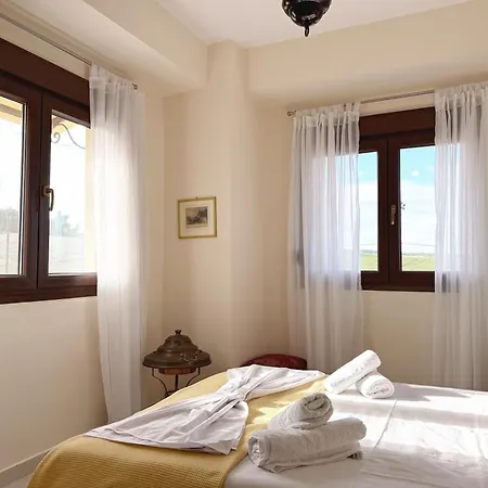 Villa Sunny Private In Sani Beach, 4 Bedroom *
