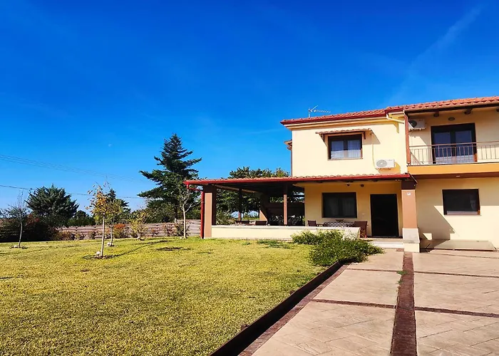Sunny Private In Sani Beach, 4 Bedroom * Filakai Kassandras