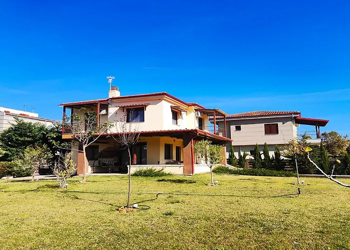 Sunny Private In Sani Beach, 4 Bedroom Filakai Kassandras