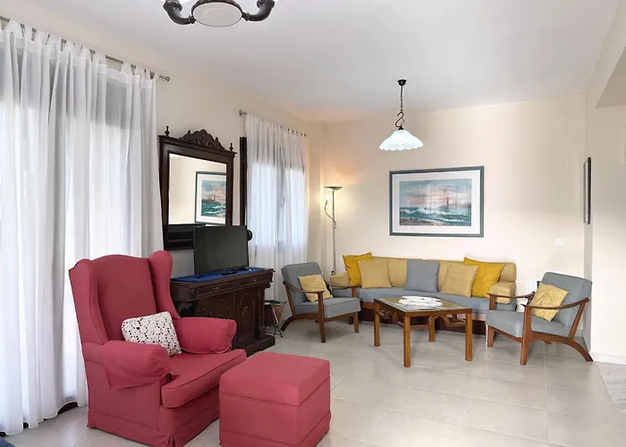 Sunny Private In Sani Beach, 4 Bedroom * Filakai Kassandras